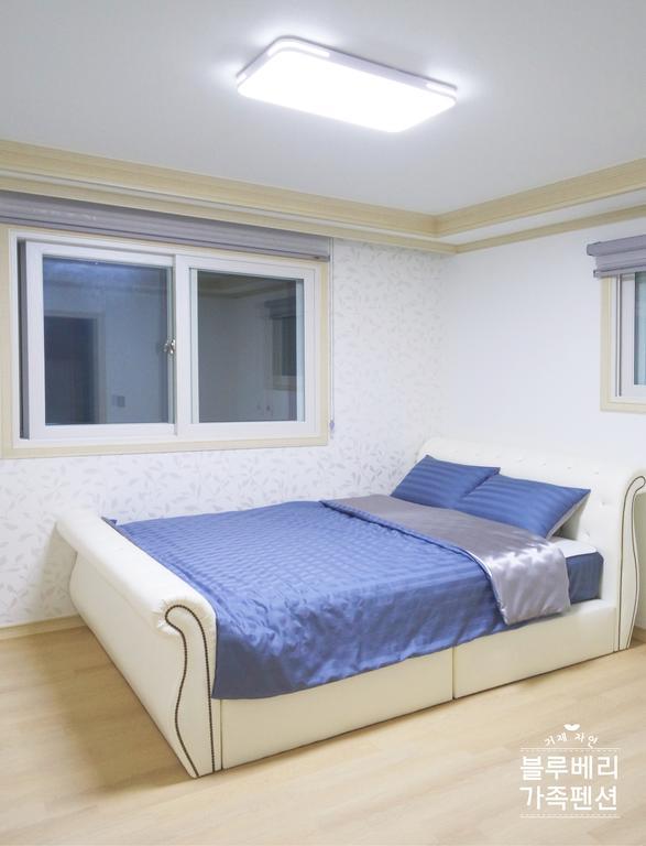 Geoje Blueberry Pension מראה חיצוני תמונה