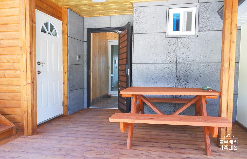 Geoje Blueberry Pension מראה חיצוני תמונה
