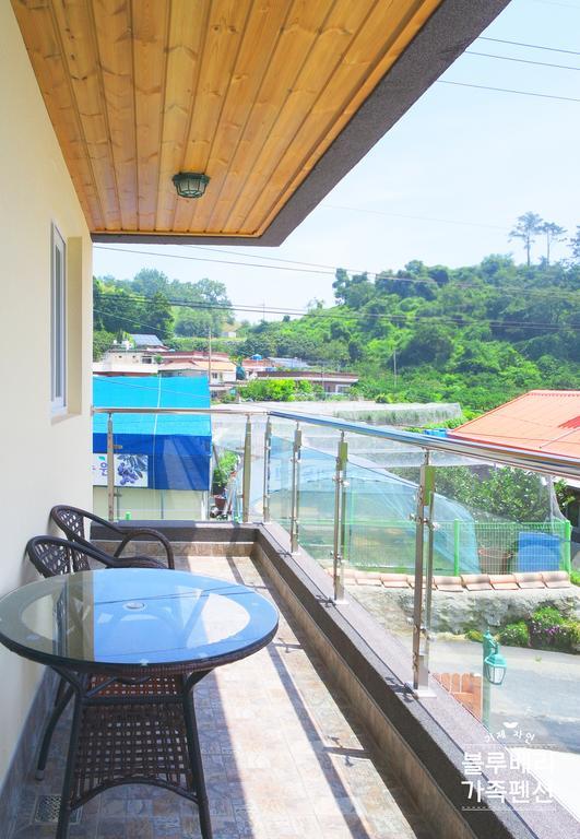 Geoje Blueberry Pension מראה חיצוני תמונה