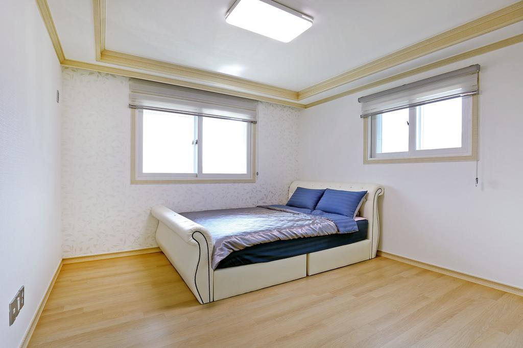Geoje Blueberry Pension מראה חיצוני תמונה